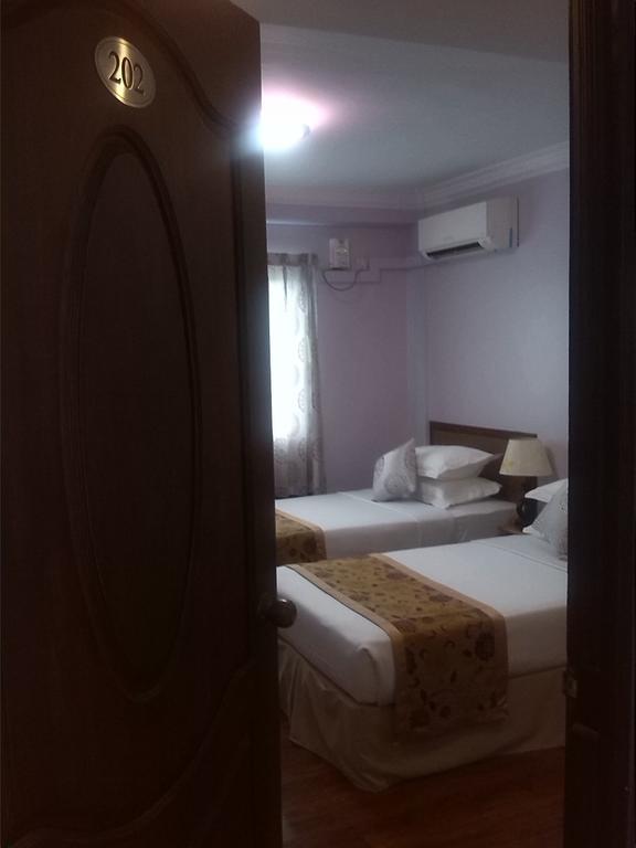 Great Glory Hotel Янгон Екстериор снимка