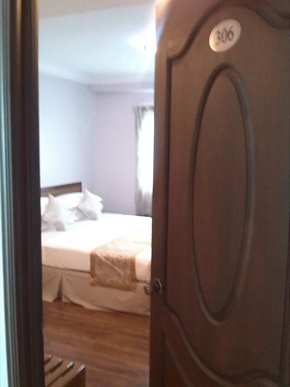 Great Glory Hotel Янгон Екстериор снимка