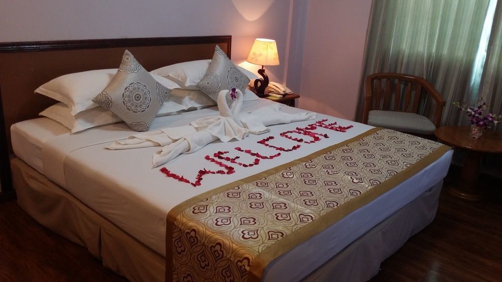 Great Glory Hotel Янгон Екстериор снимка
